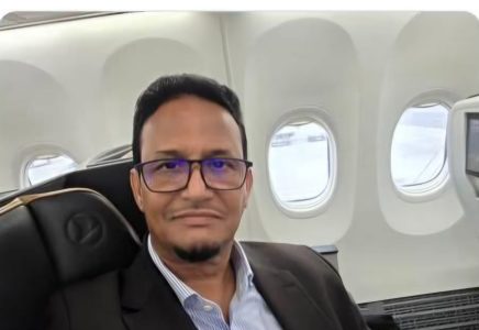 الشنقيطي يعود إلى موريتانيا بعد 15 عاما من الغربة