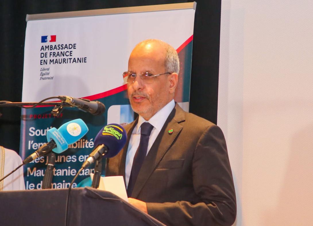ولد أييه: لقاء الرئيس أعاد توجيه الاهتمام نحو الأولويات الوطنية